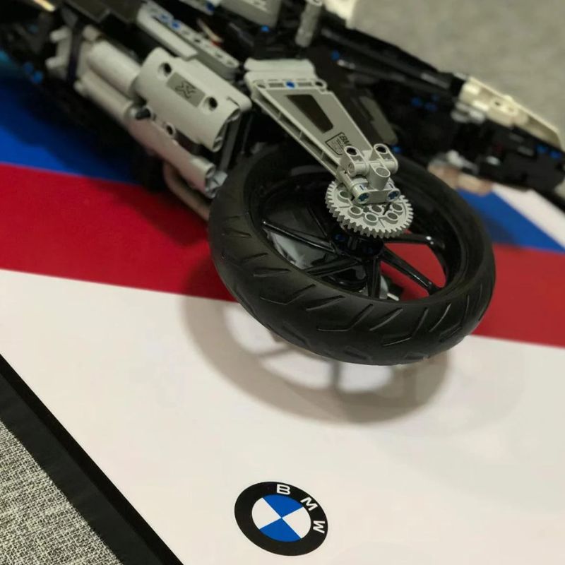 LED Wall  Display Frame for LEGO® Technic™ 42130 BMW 1000 RR – USB Lighted Car Model Showcase Case - EdgeFollow